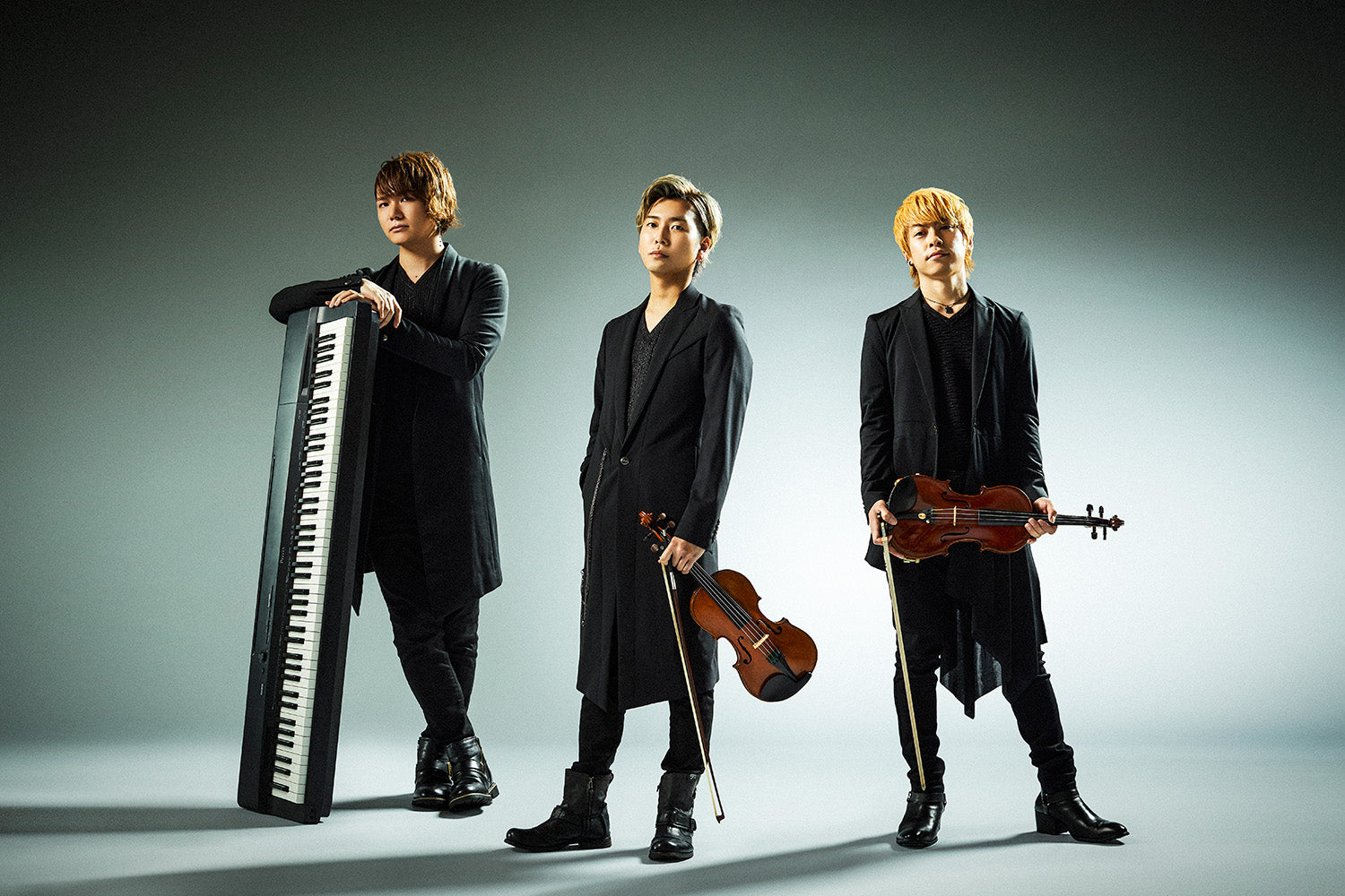 Japanese instrumental band sources piano and violin