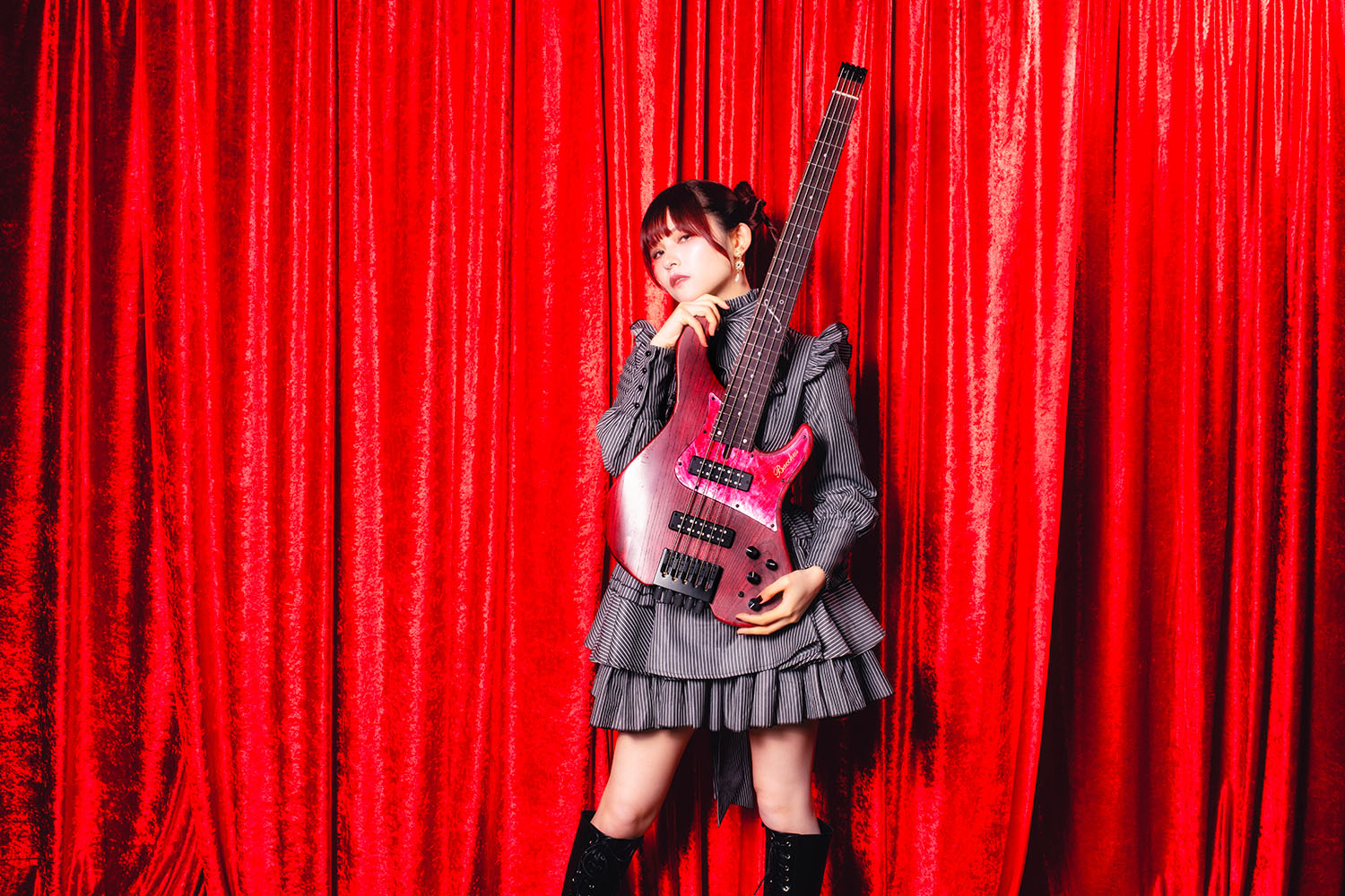 Official artist pic for Japanese bassist Fami